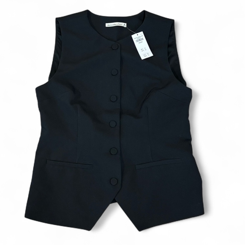 NWT Abercrombie & Fitch women's tailored vest in black.